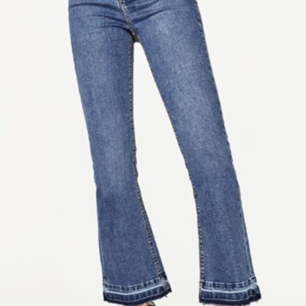 ZARA Mid-Rise Cropped Flare Raw Hem Denim